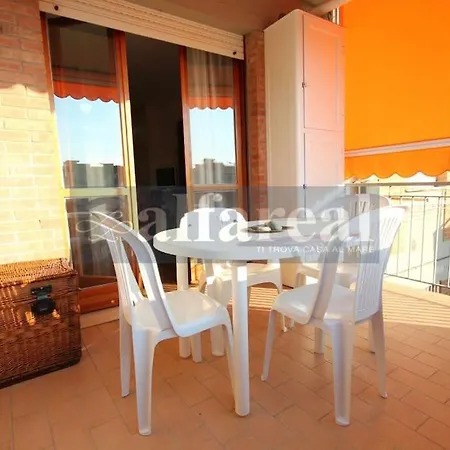 Lejlighed Rita, 2 Camere, Terrazzo, Clima E Wifi, A 200 M Dal Mare! By Alfareal *