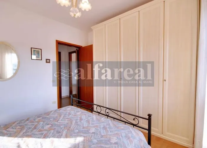 Apartament Rita, 2 Camere, Terrazzo, Clima E Wifi, A 200 M Dal Mare! By Alfareal *