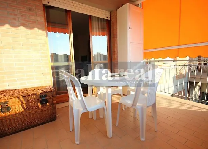 Apartament Rita, 2 Camere, Terrazzo, Clima E Wifi, A 200 M Dal Mare! By Alfareal *